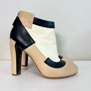 Chanel Color Block Ankle Boots with CC Logo Size EU 37.5 Black & Beige